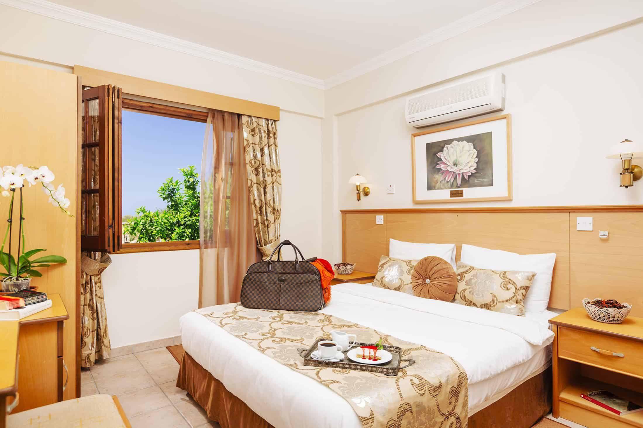 Almond Holiday Village & Hotel Karavas  Exterior foto
